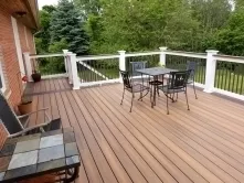 Woodsboro MD Deck Exhibits Many Features