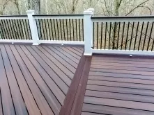 Deck in Aspen North Lake Linganore